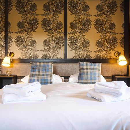 Traquair Arms Hotel Innerleithen Extérieur photo