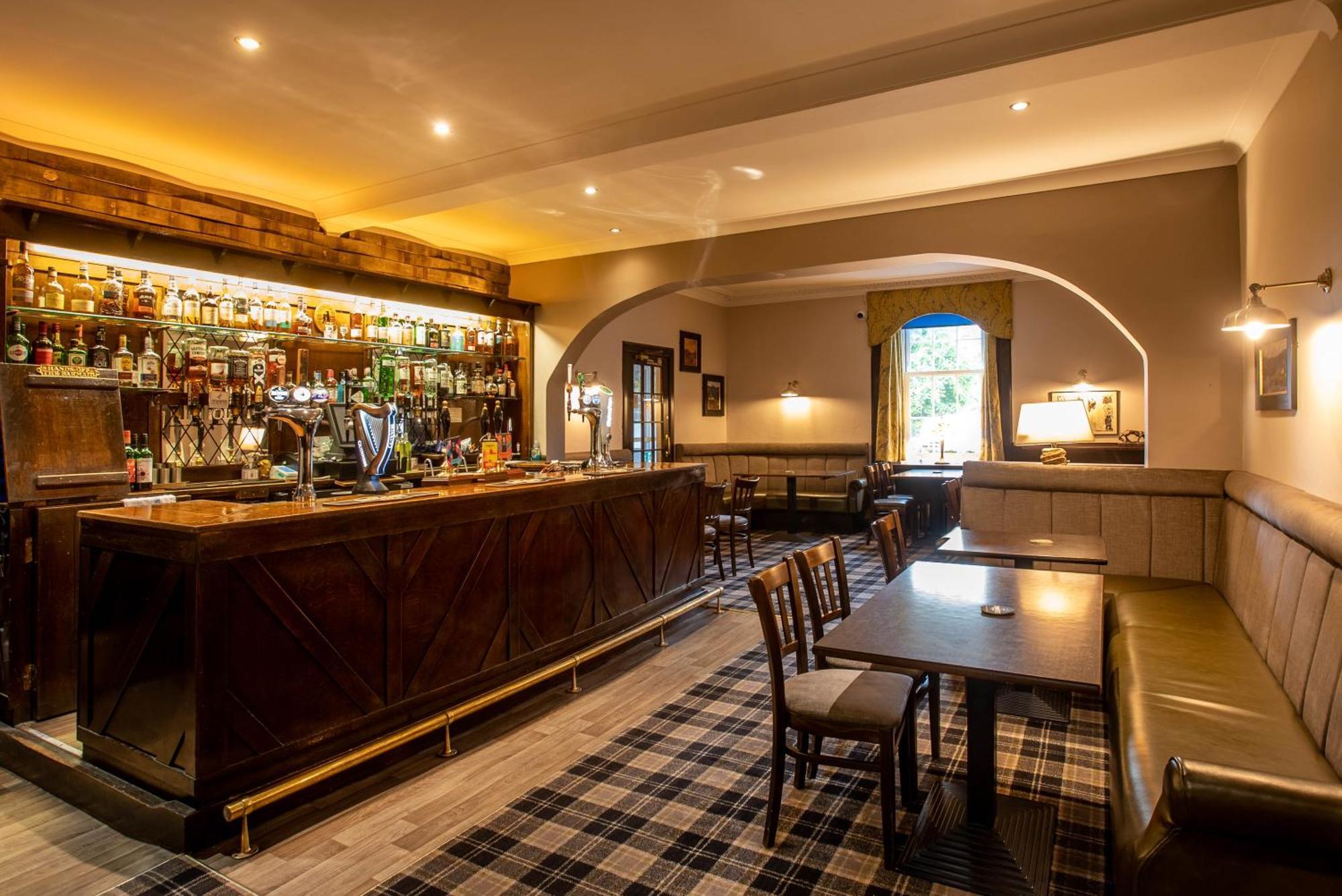 Traquair Arms Hotel Innerleithen Extérieur photo