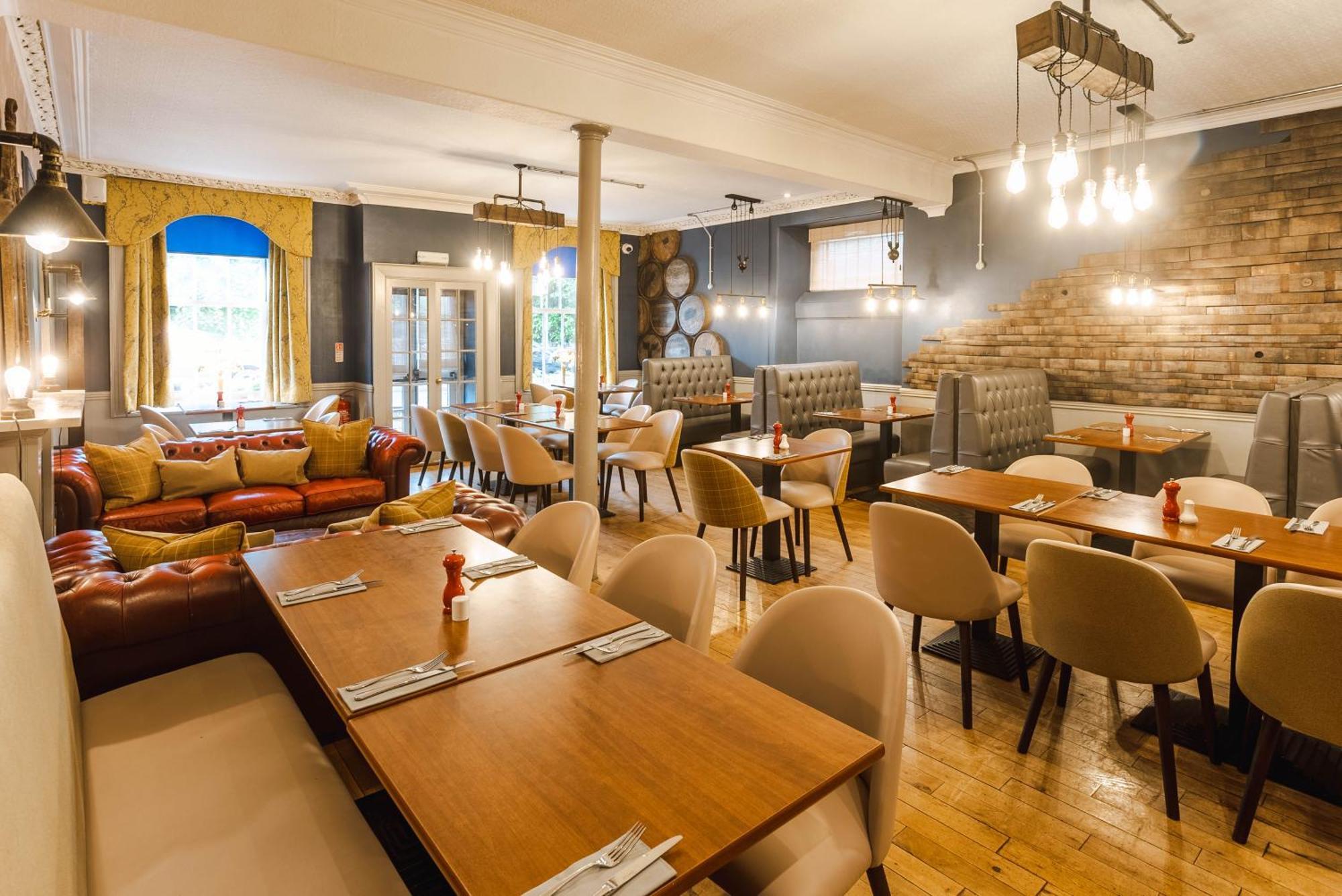 Traquair Arms Hotel Innerleithen Extérieur photo