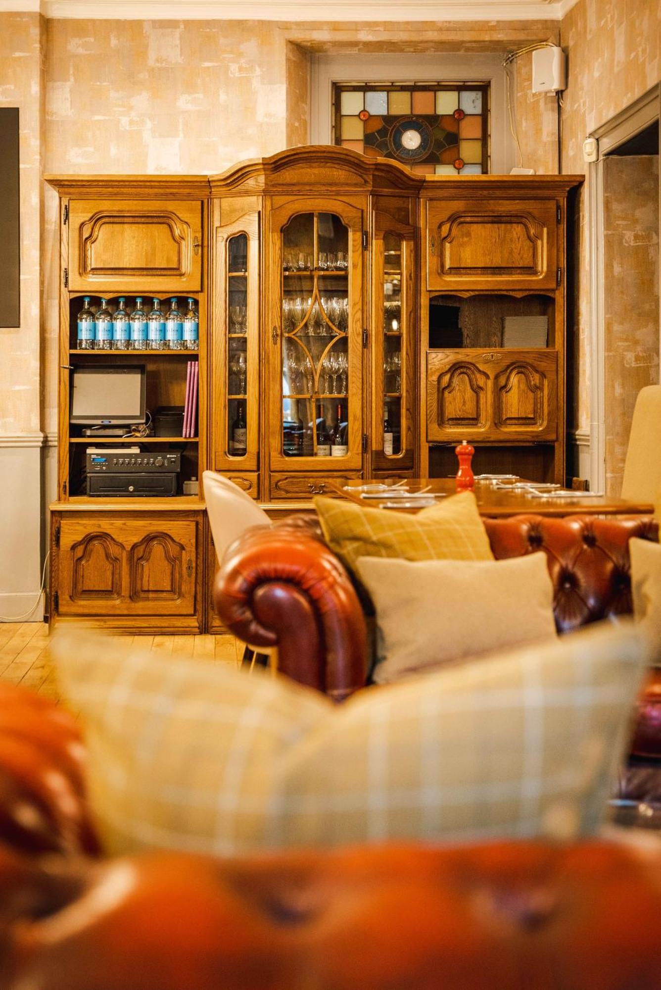 Traquair Arms Hotel Innerleithen Extérieur photo