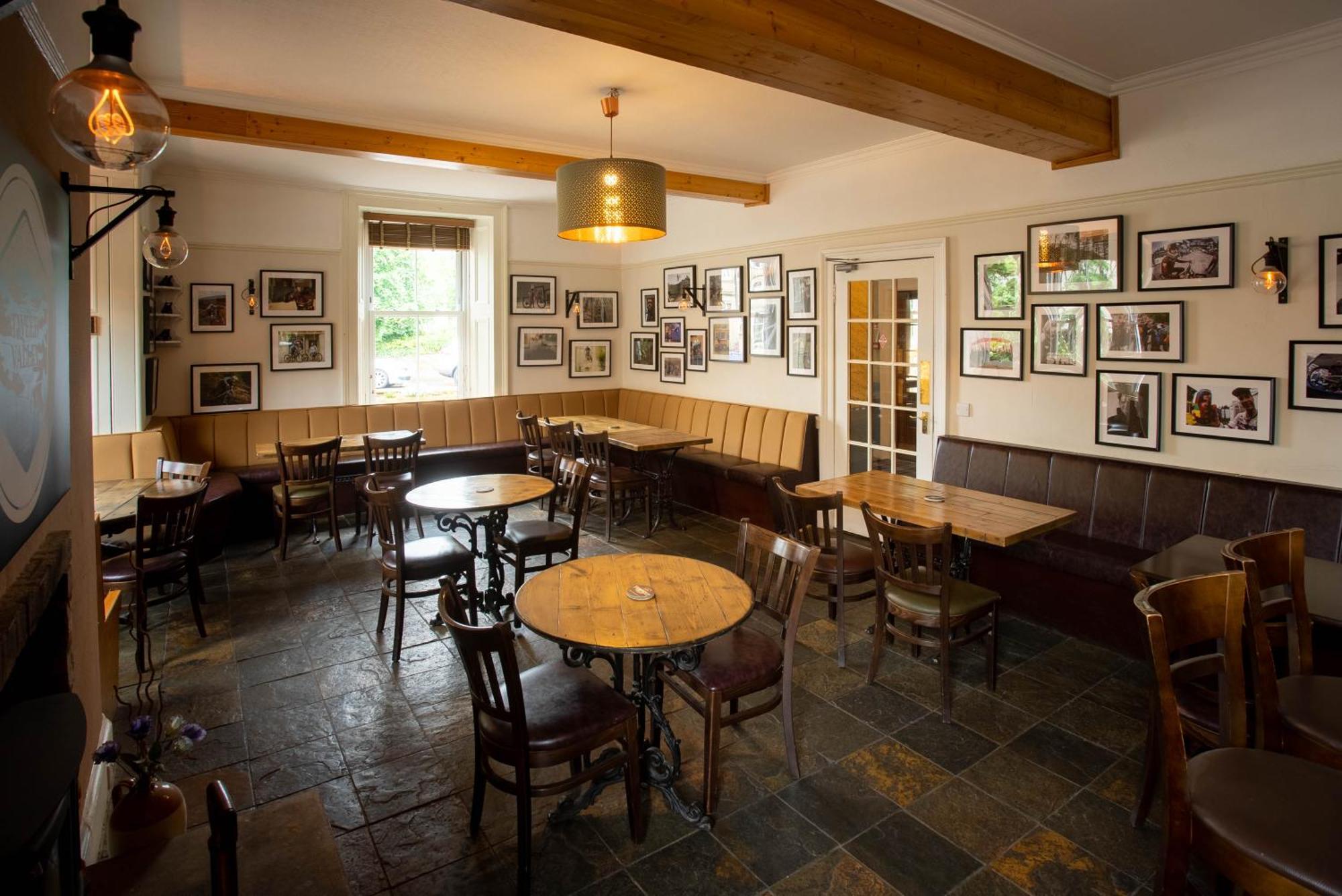 Traquair Arms Hotel Innerleithen Extérieur photo