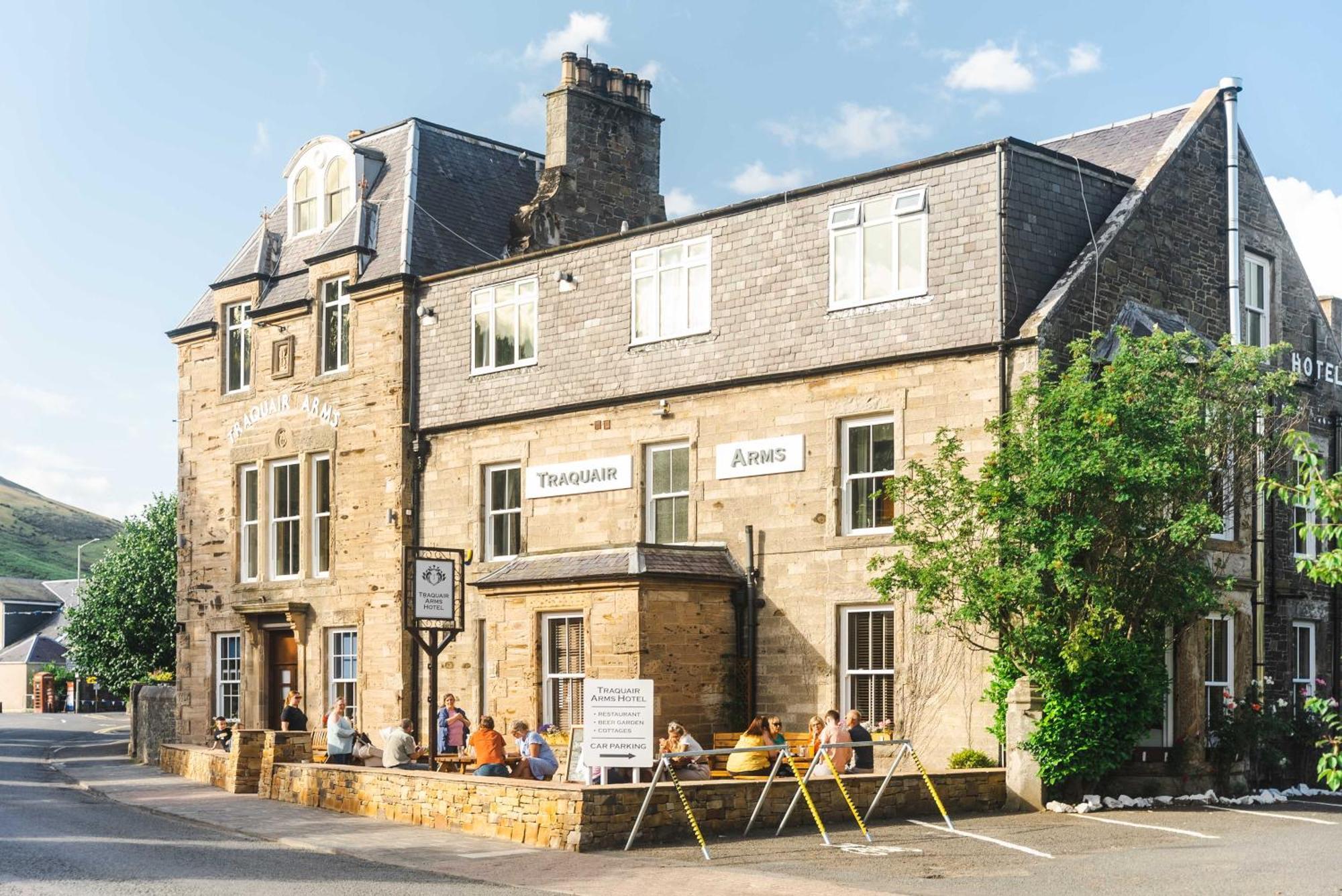 Traquair Arms Hotel Innerleithen Extérieur photo