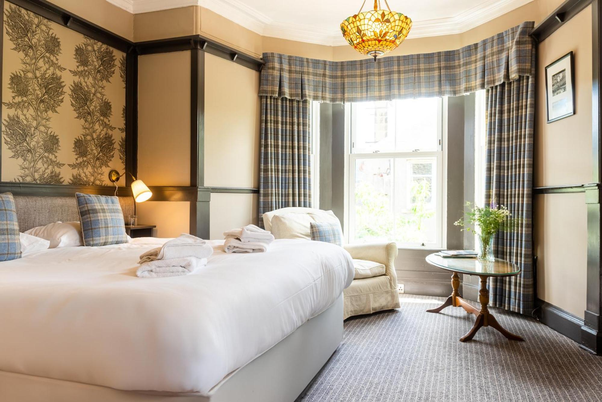 Traquair Arms Hotel Innerleithen Extérieur photo